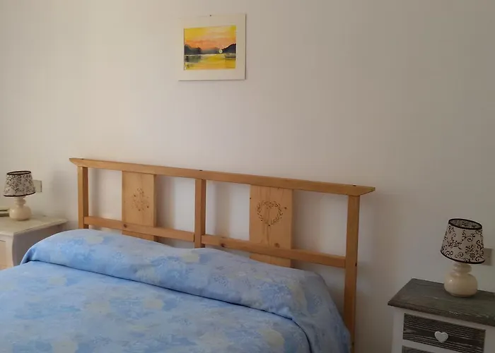 Nonaj Hotel *