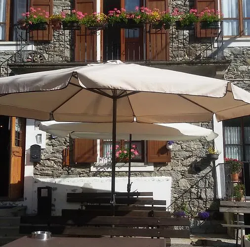 Nonaj Hotel
